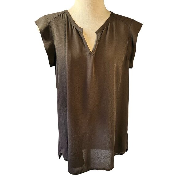 Pleione V-Neck Pleated Back Blouse Womens M Olive Green Polyester Curved Hem - Picture 1 of 8